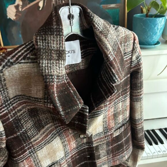 Ricki's Plaid Cropped Blazer in Brown and Cream XS - Picture 4 of 16